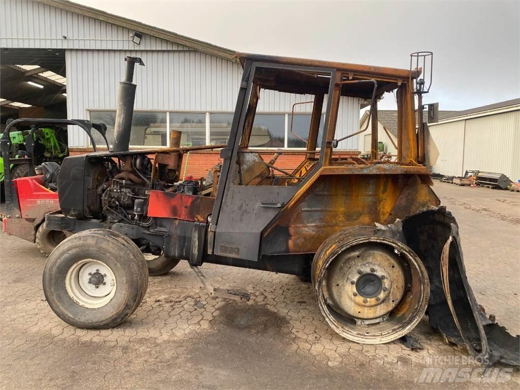 Valmet 505 트랙터