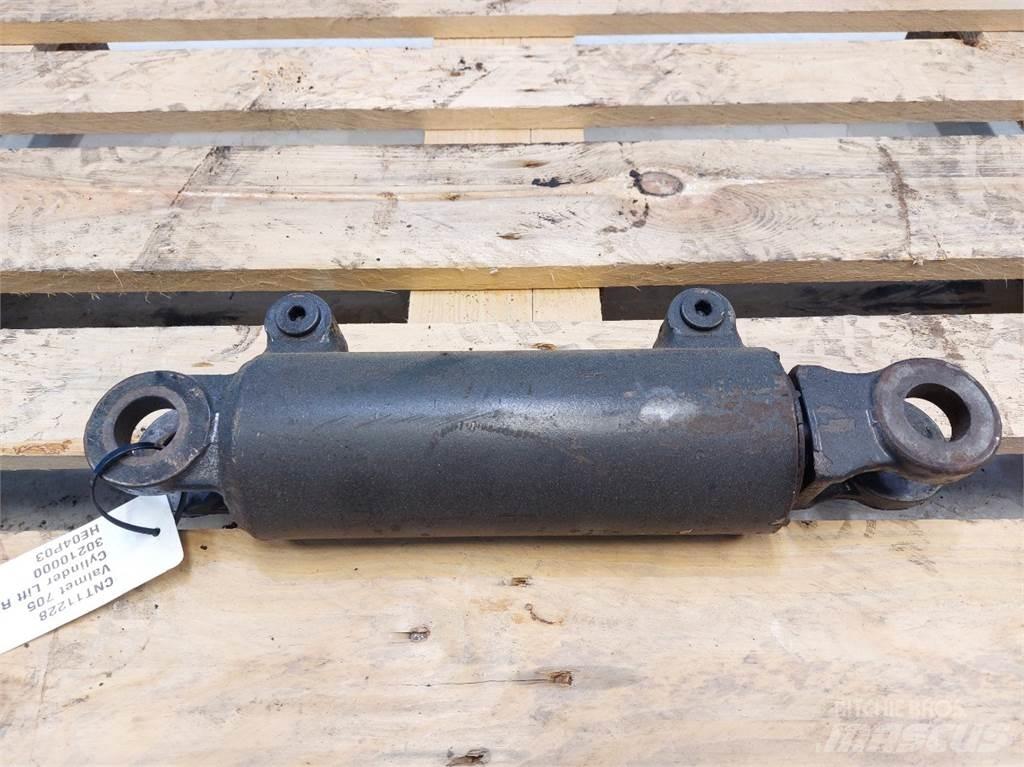 Valmet 705 유압식 기계