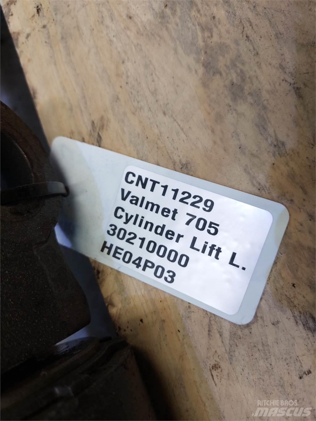 Valmet 705 유압식 기계