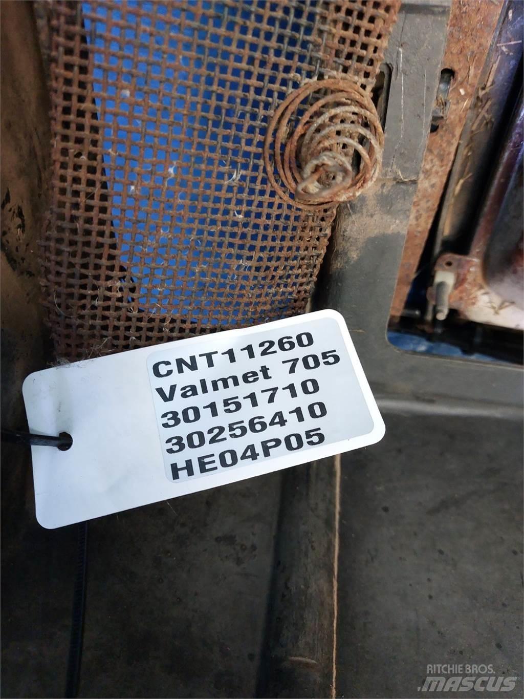 Valmet 705 라디에이터
