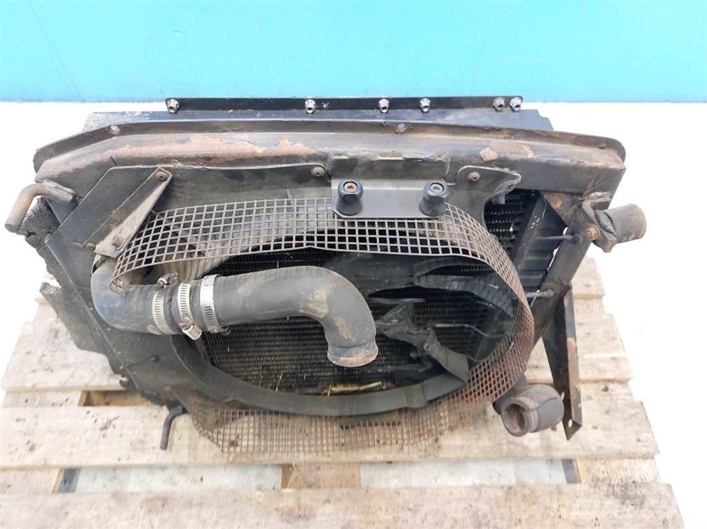 Valmet 705 라디에이터
