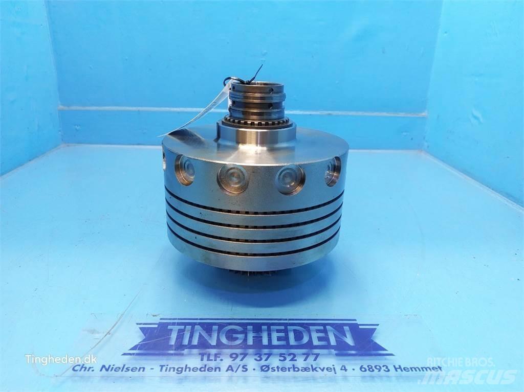 Valmet 8050 트랜스미션