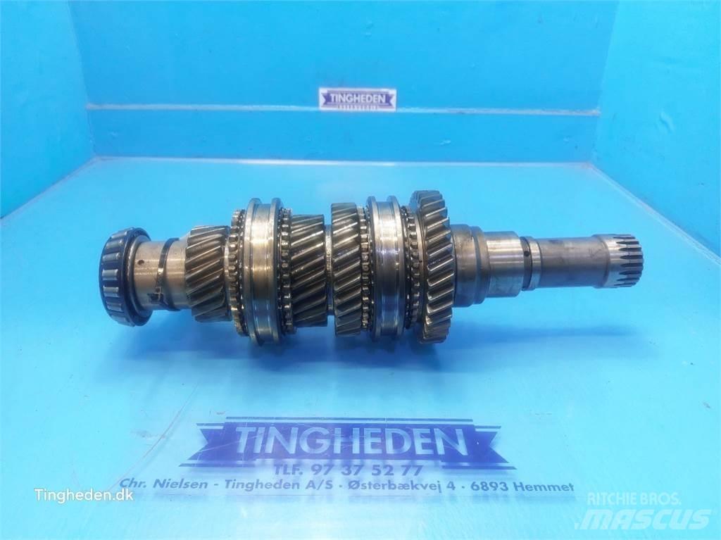 Valmet 8050 트랜스미션