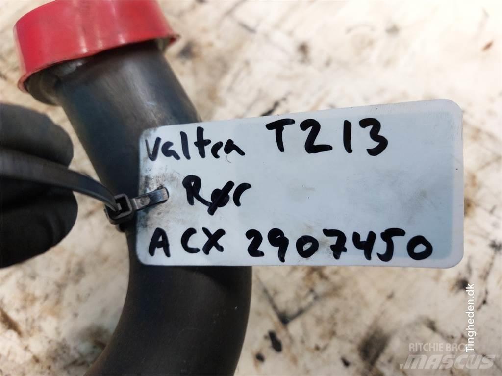 Valtra T213 유압식 기계