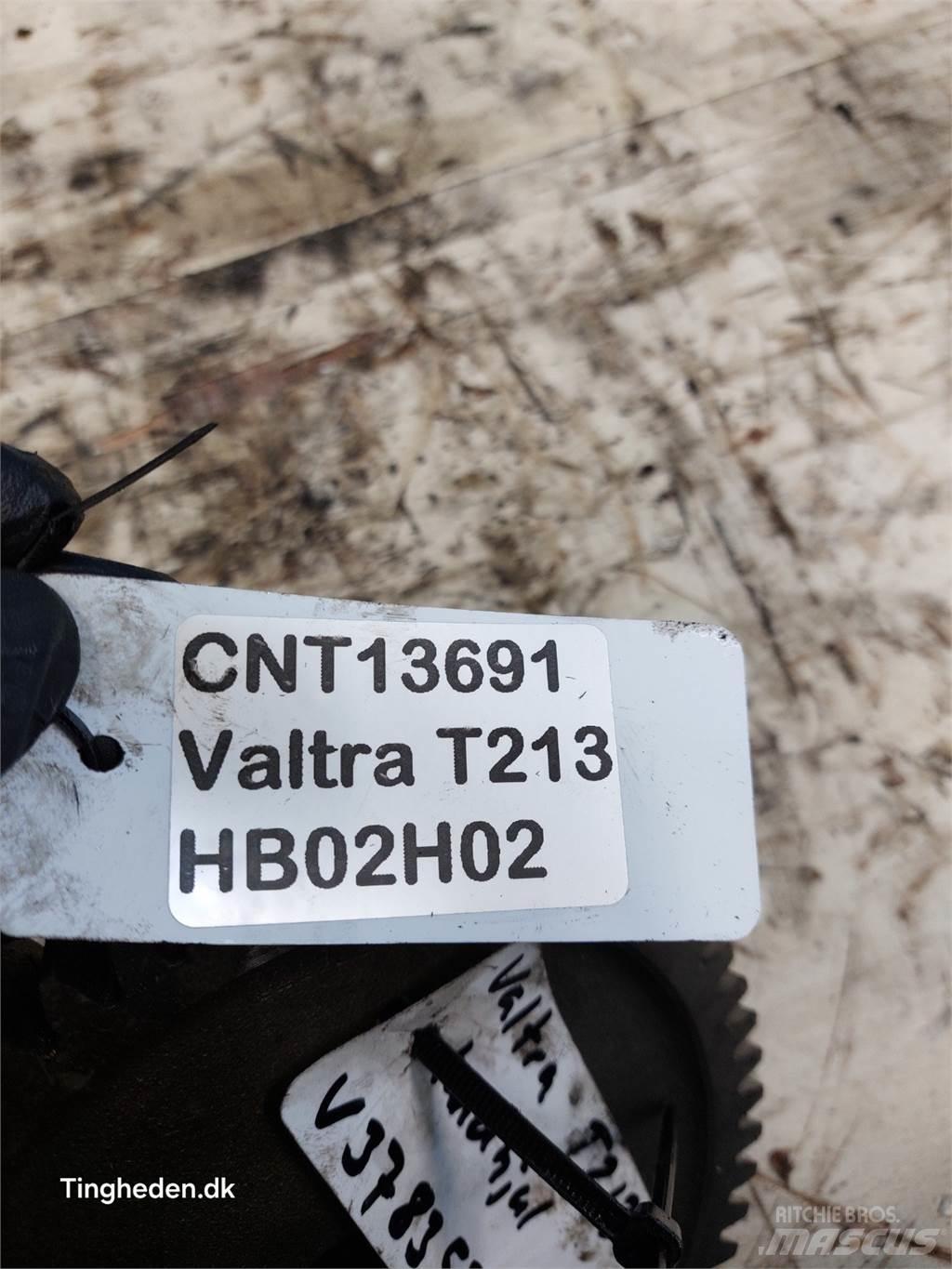 Valtra T213 트랜스미션