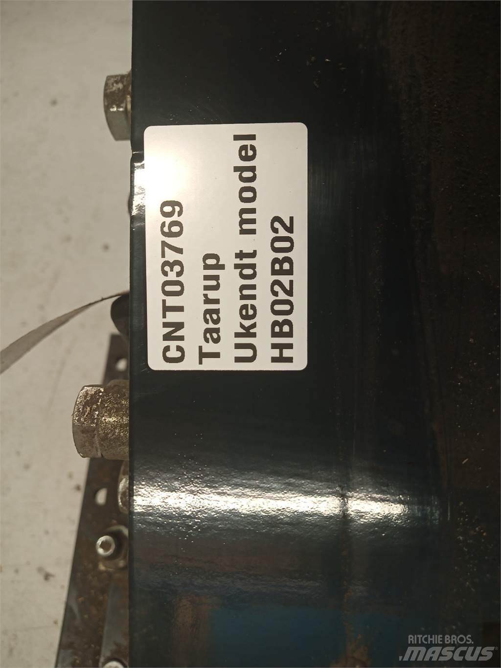 Vicon CM1700 제초기