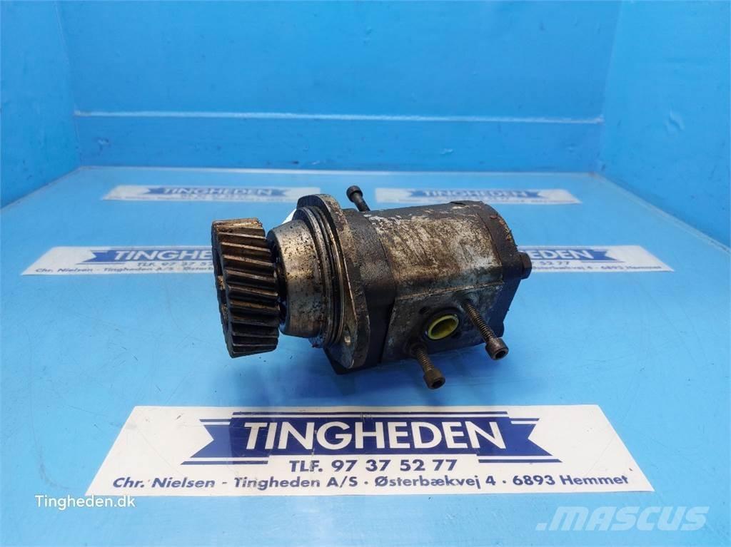 Volvo 650 유압식 기계