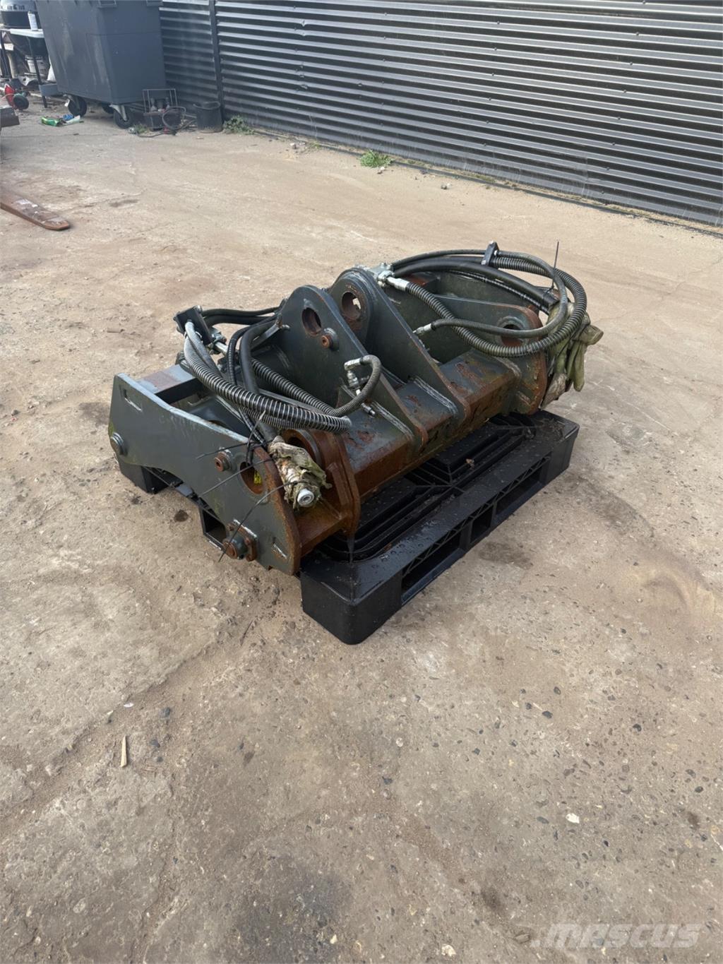 Volvo BM 퀵 커넥터