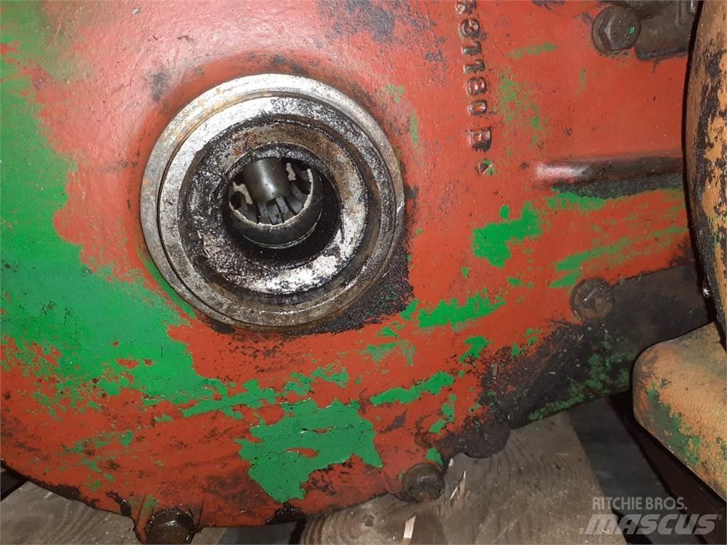 Volvo BM S950 트랜스미션