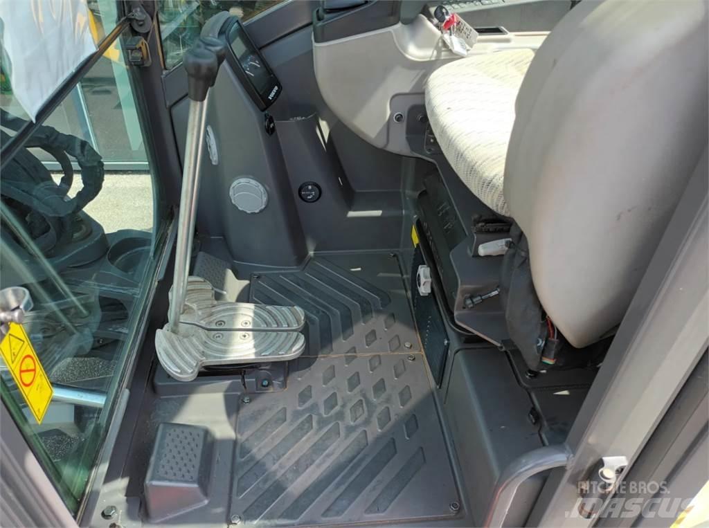 Volvo ecr50d 소형 굴삭기 7톤 미만