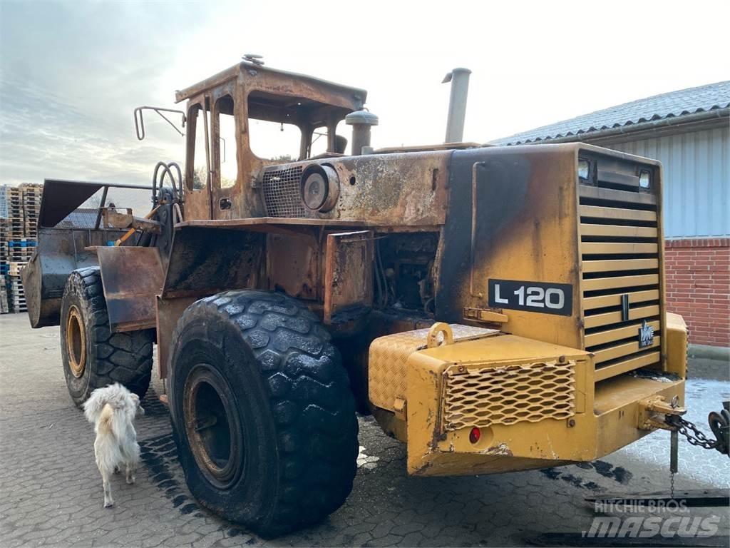 Volvo L120  휠로우더
