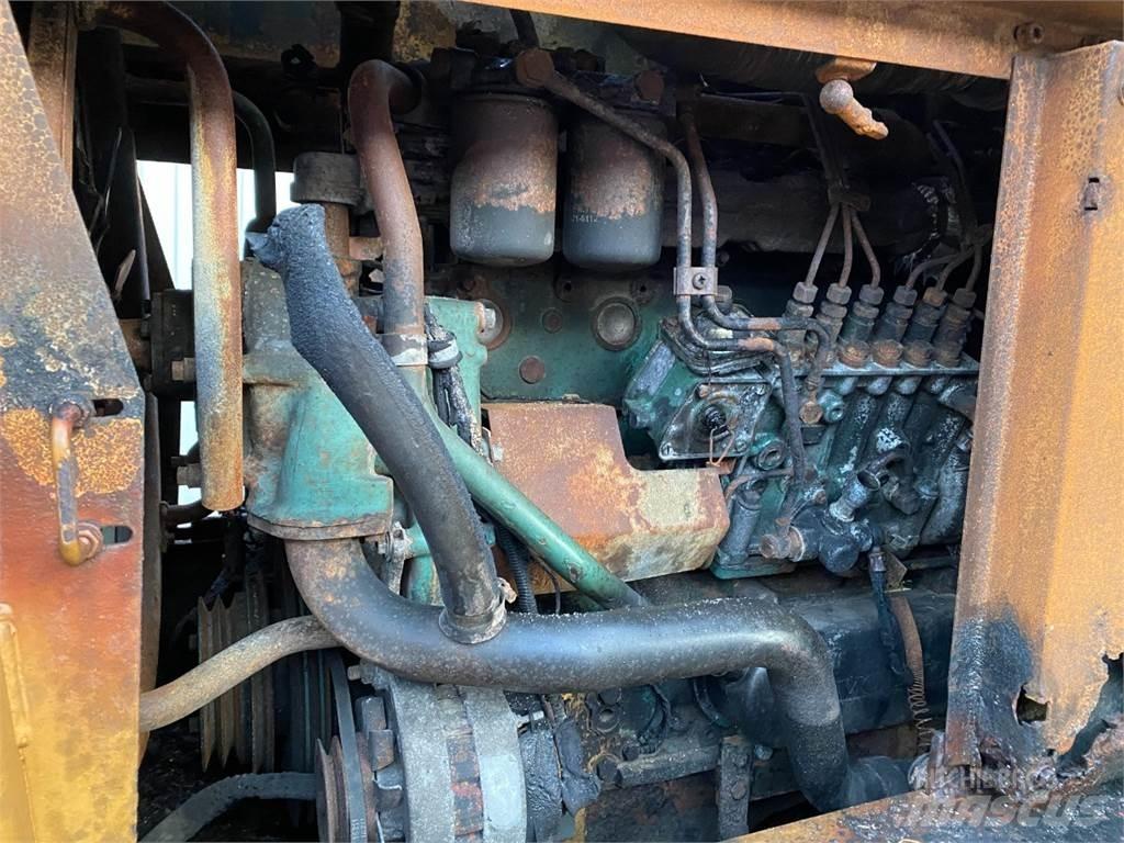 Volvo L120  휠로우더
