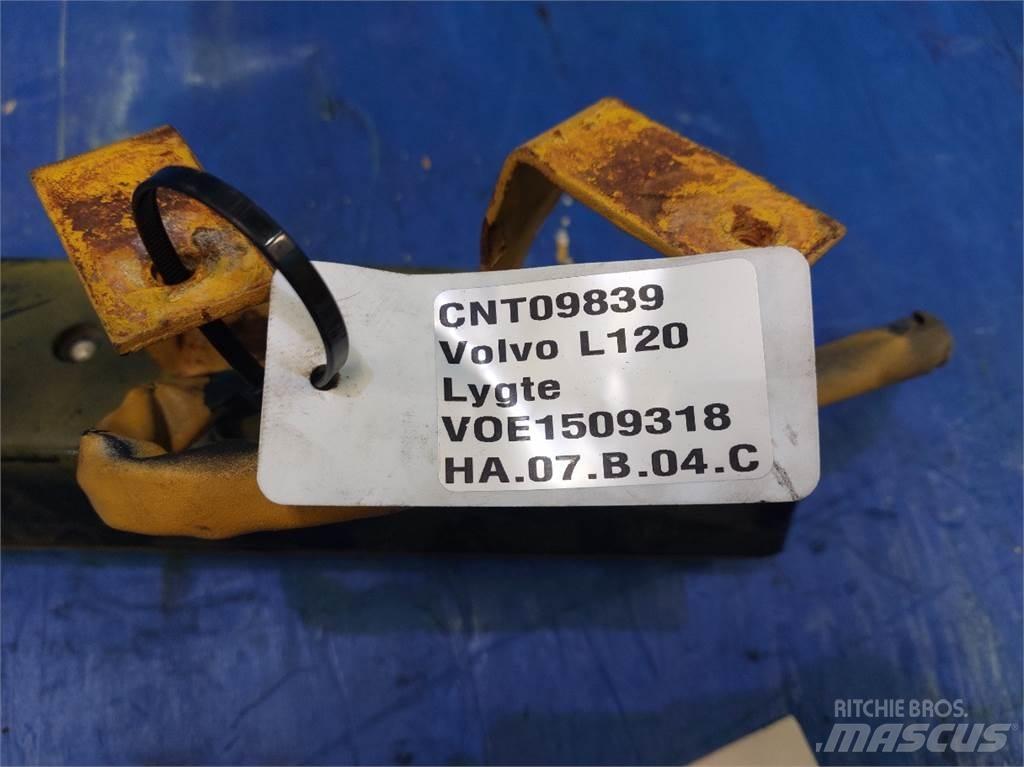 Volvo L120  휠로우더