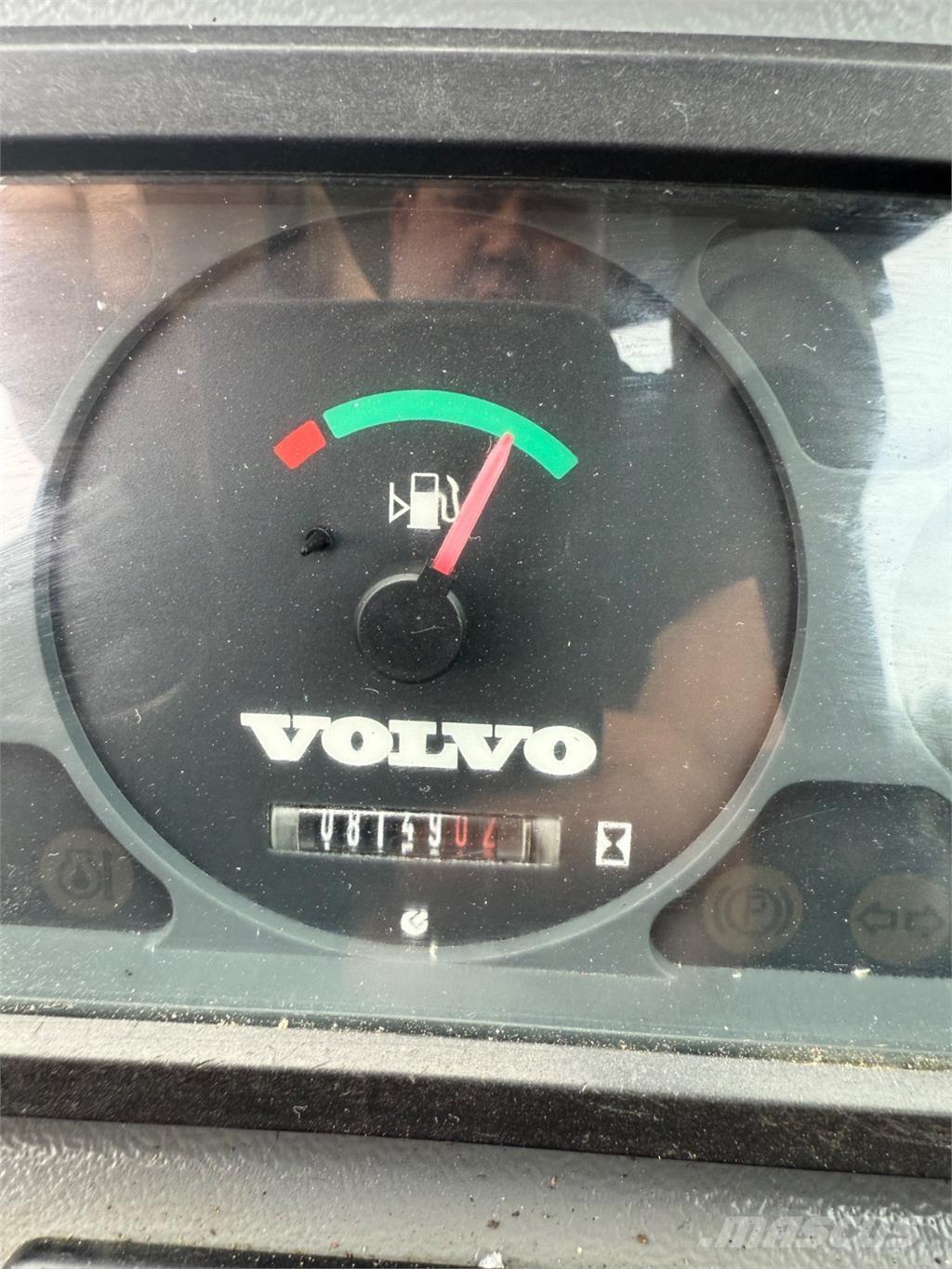 Volvo L25B  휠로우더
