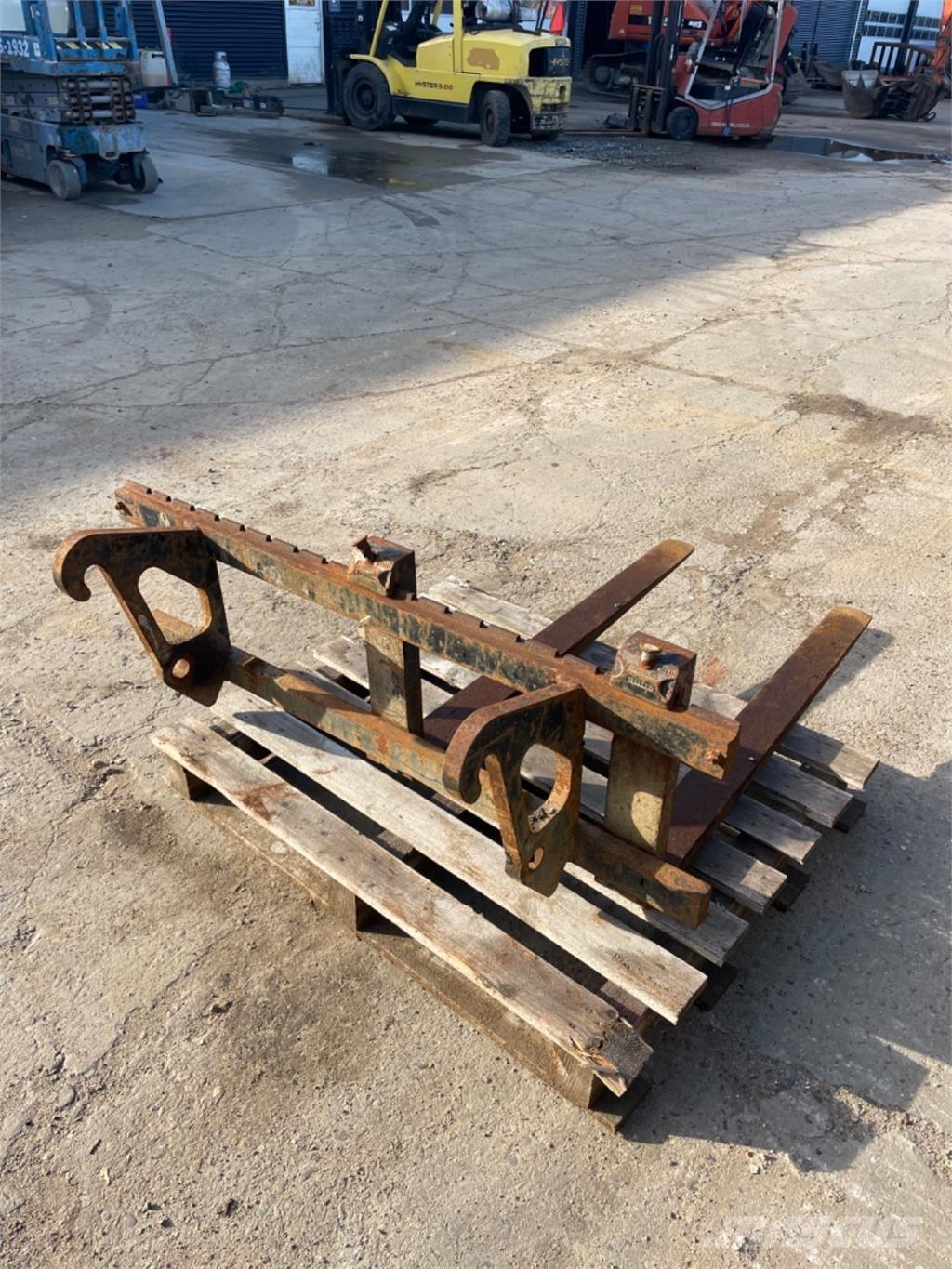 Volvo L30 지게차