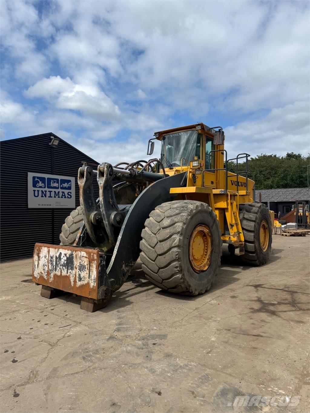 Volvo L330D  휠로우더