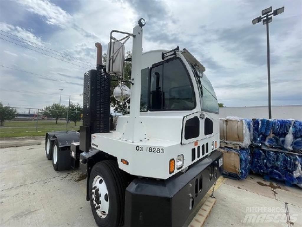 Autocar ACTT64 터미널 트랙터