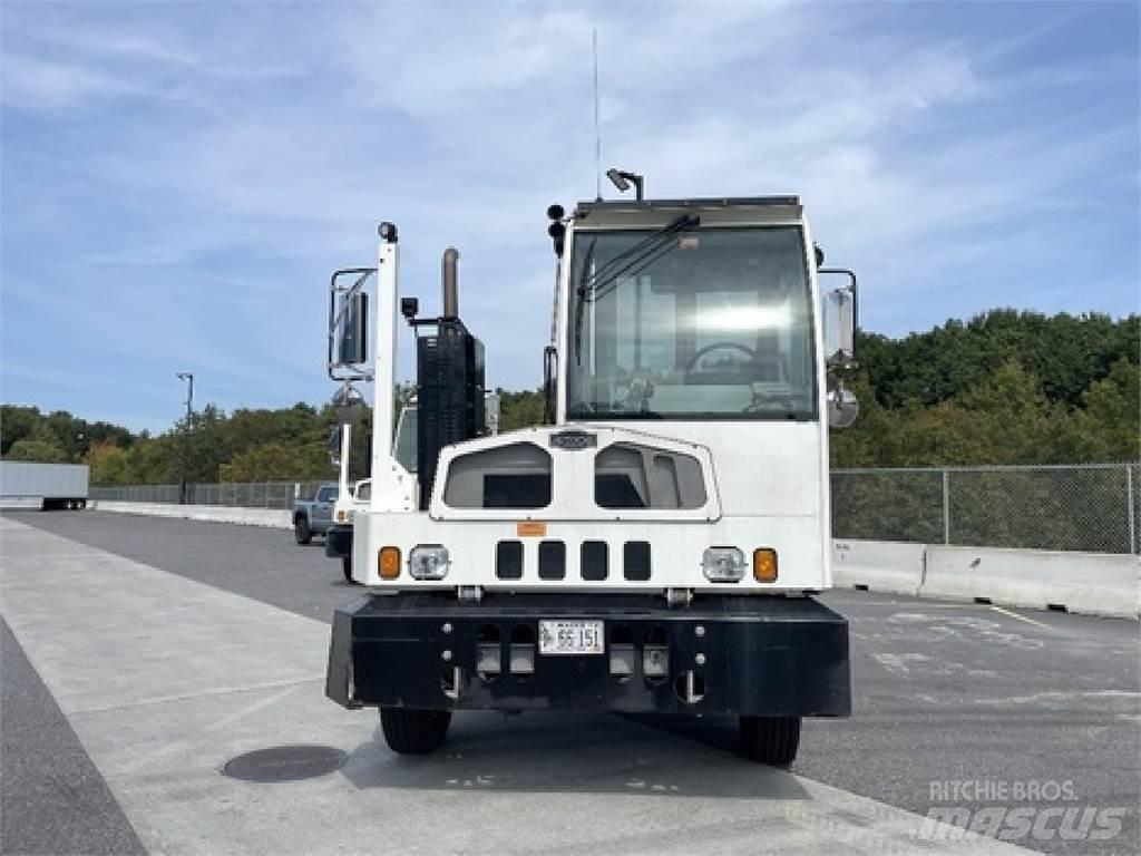 Autocar ACTT64 터미널 트랙터