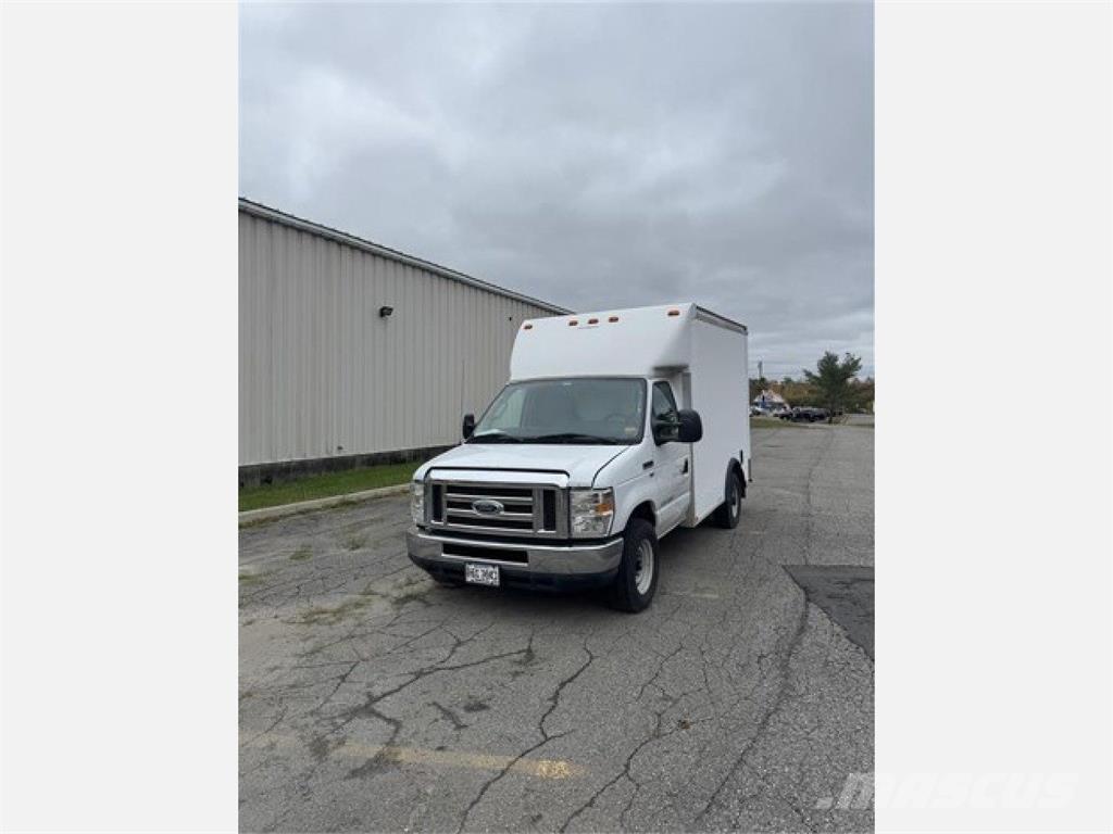 Ford E350 탑차 트럭