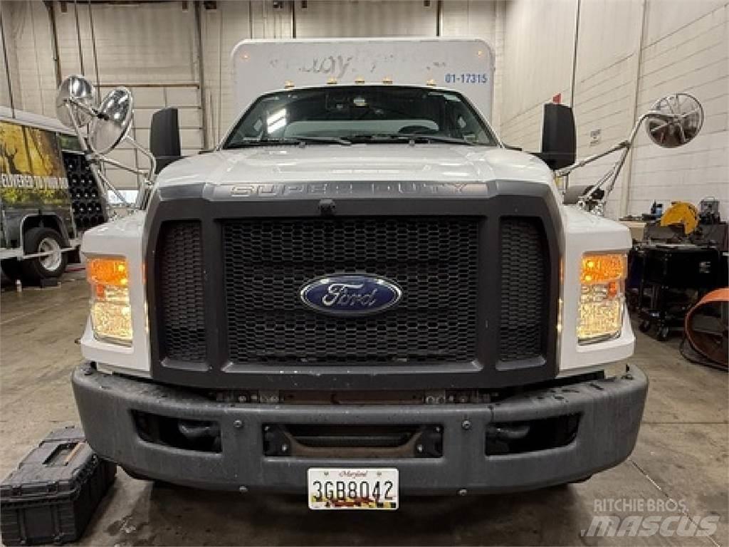 Ford F650 음료 배달 트럭