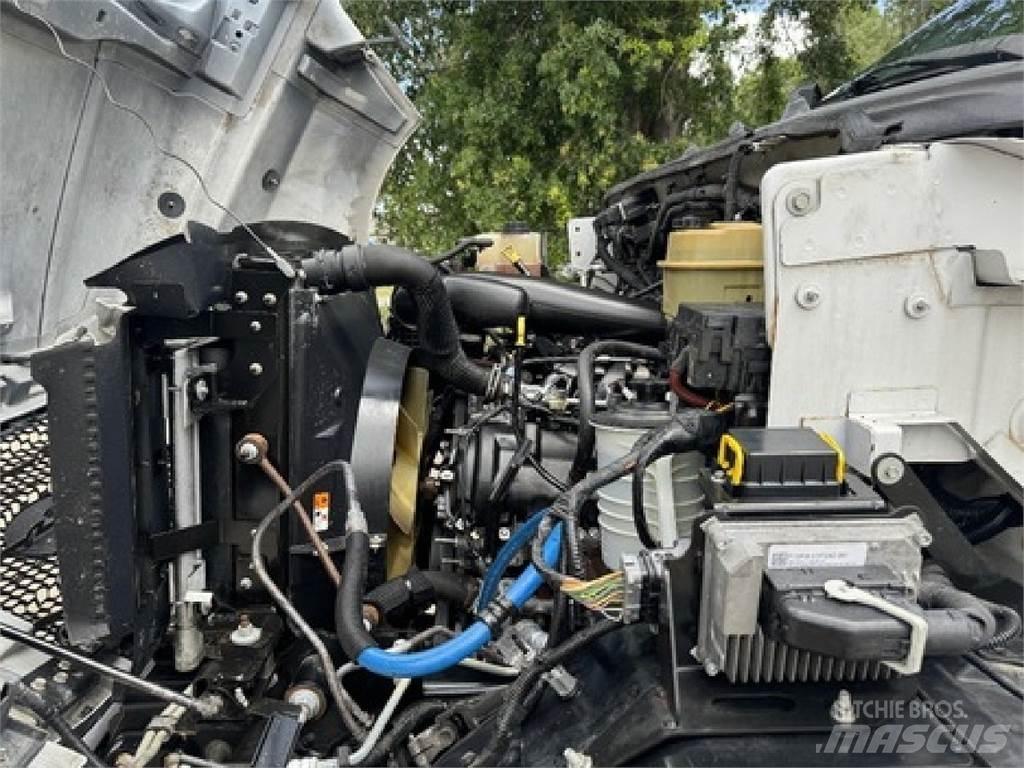 Ford F650 음료 배달 트럭