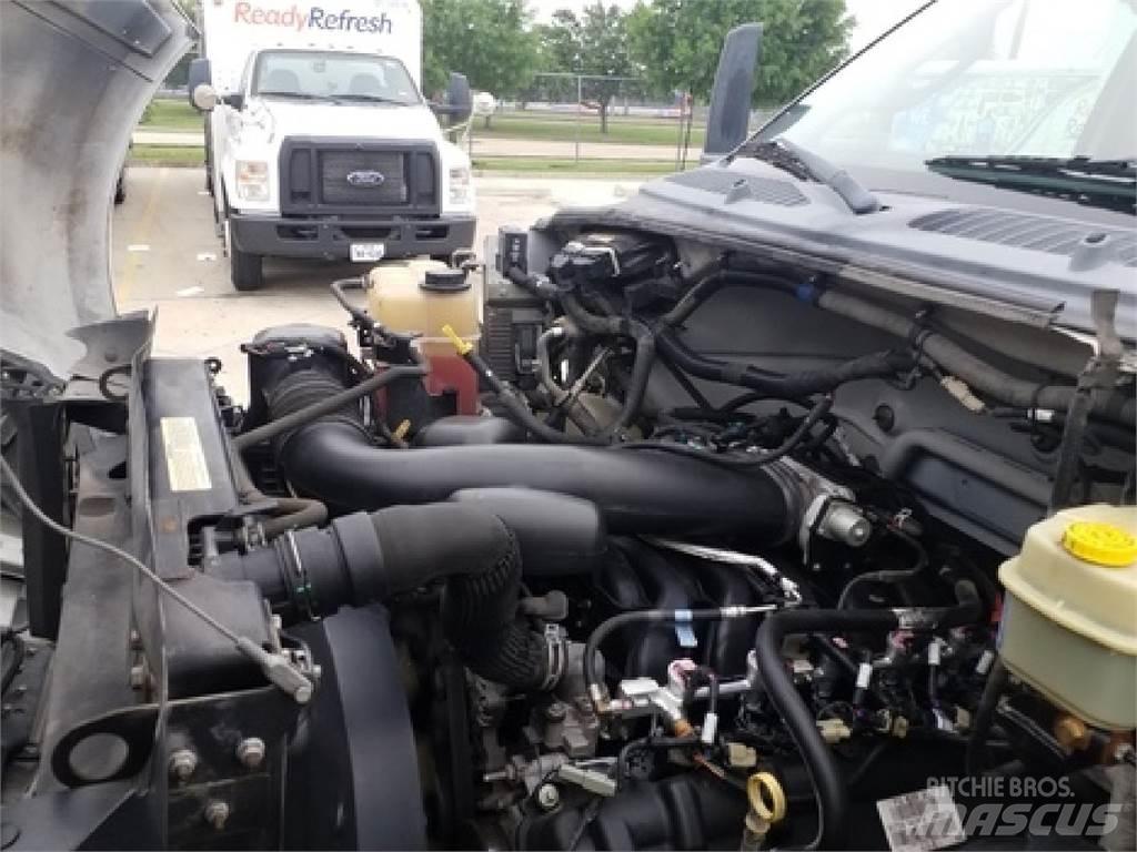 Ford F650 음료 배달 트럭