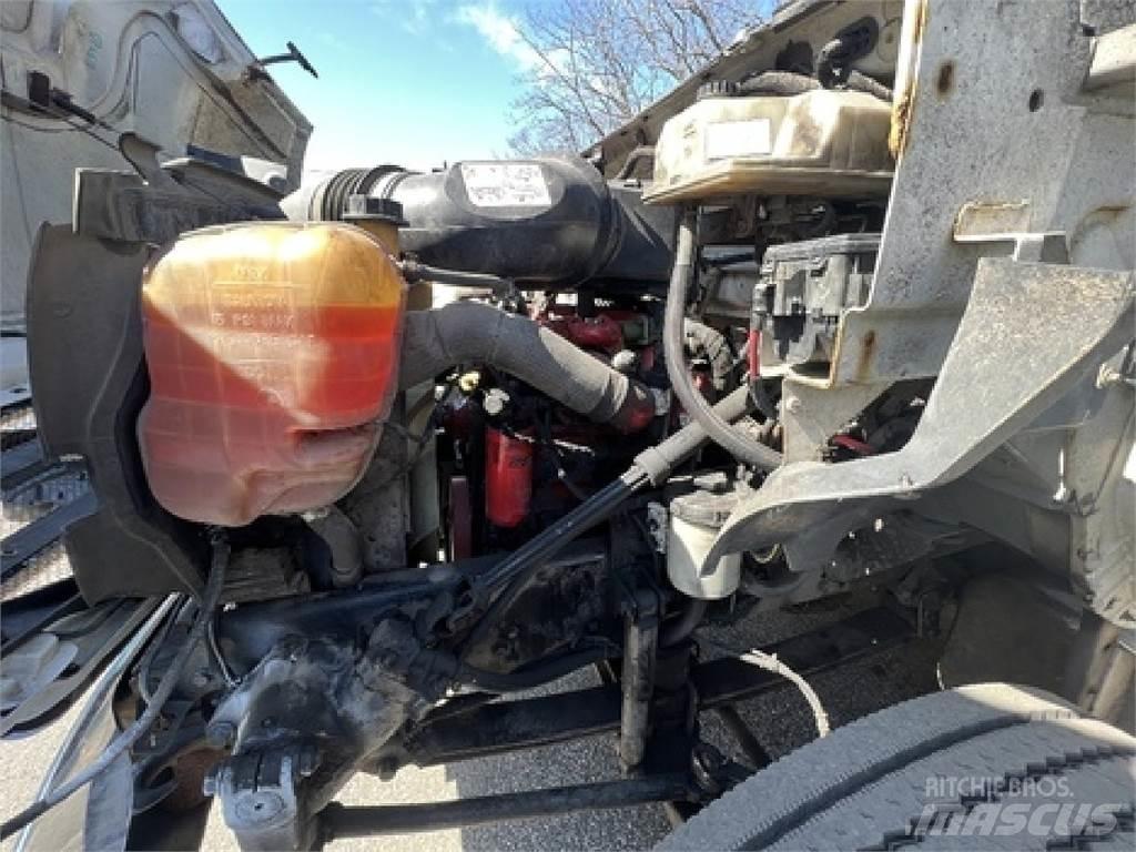 Ford F750 탑차 트럭