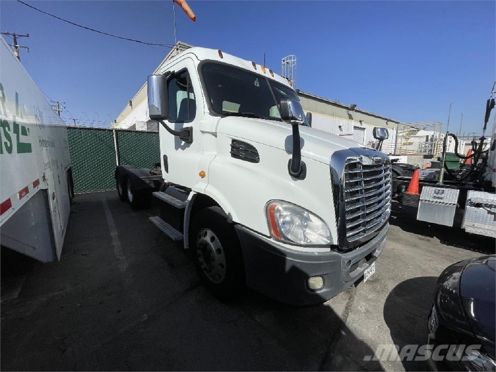 Freightliner CA113 트랙터 유닛