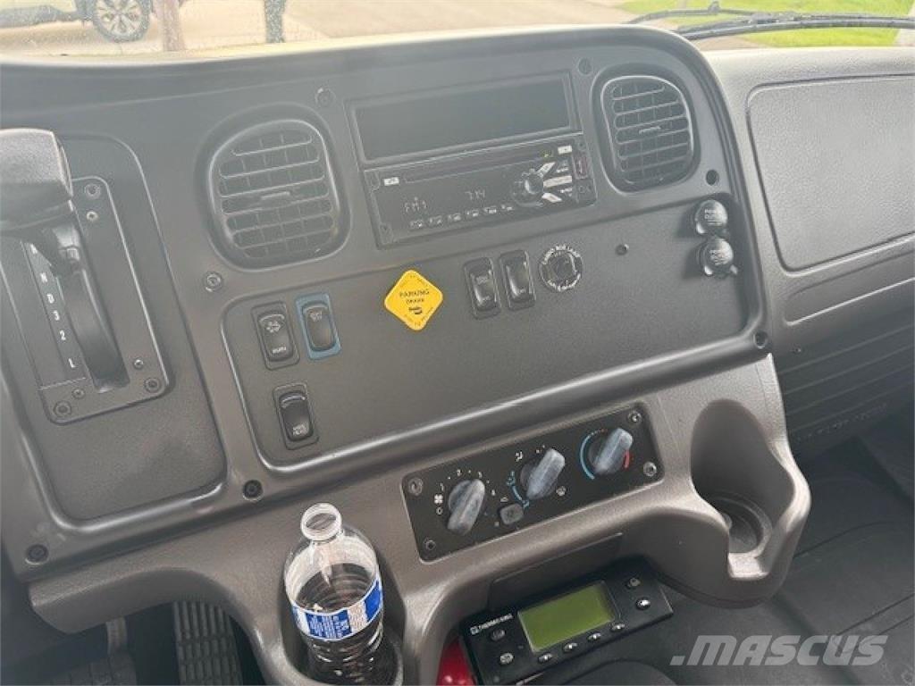 Freightliner M-2 온도 조절식 트럭
