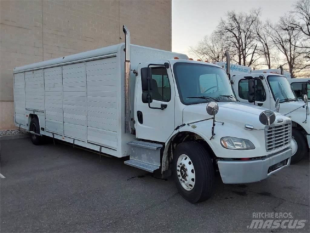 Freightliner M2 음료 배달 트럭