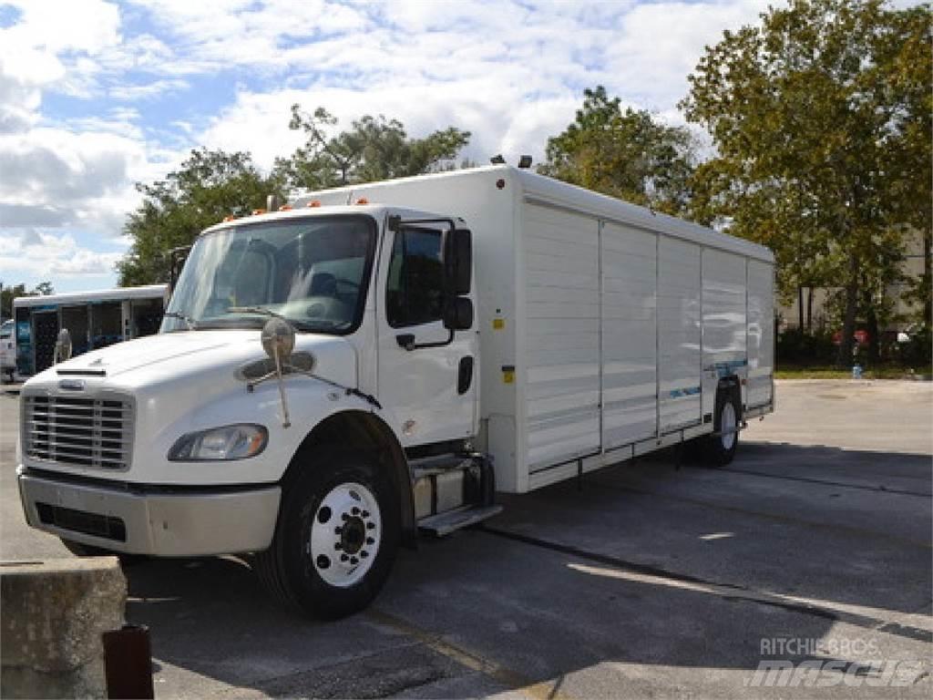Freightliner M2 음료 배달 트럭