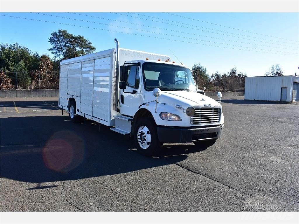 Freightliner M2 음료 배달 트럭