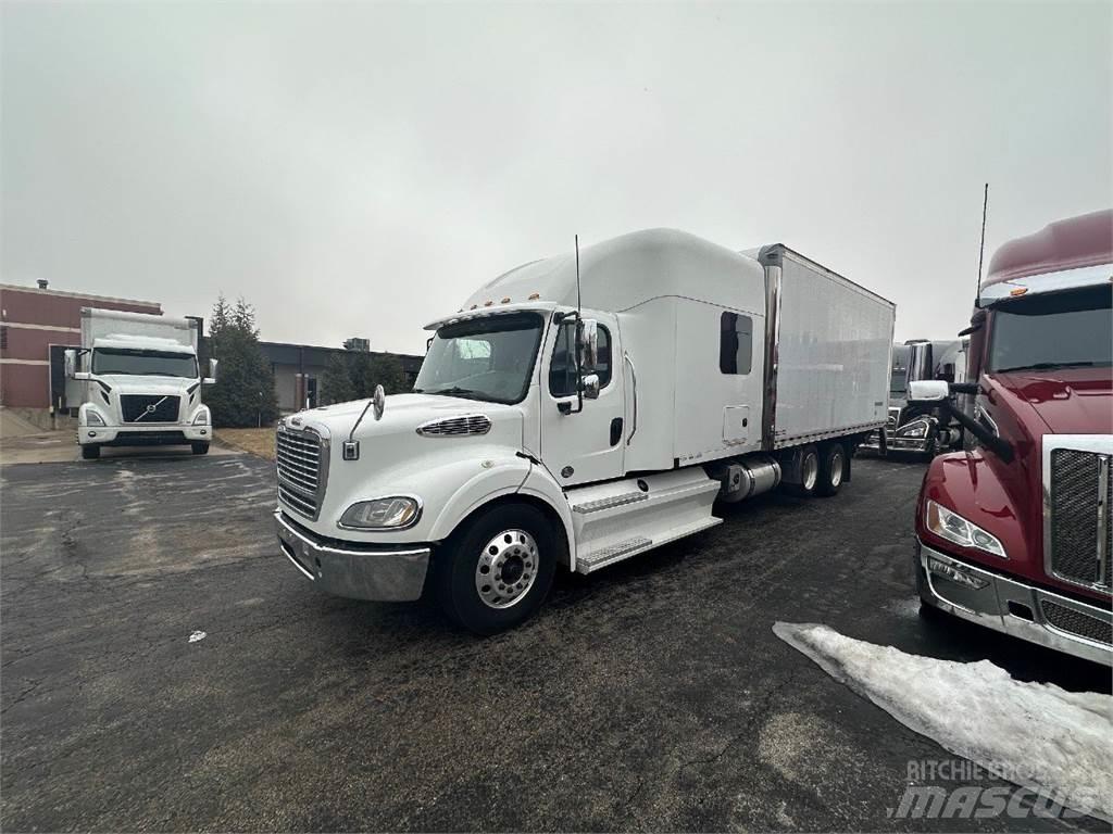 Freightliner M2 탑차 트럭