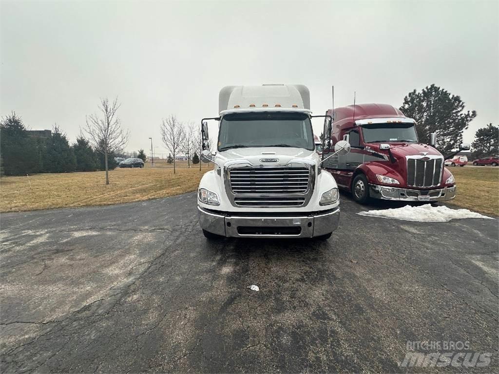 Freightliner M2 탑차 트럭