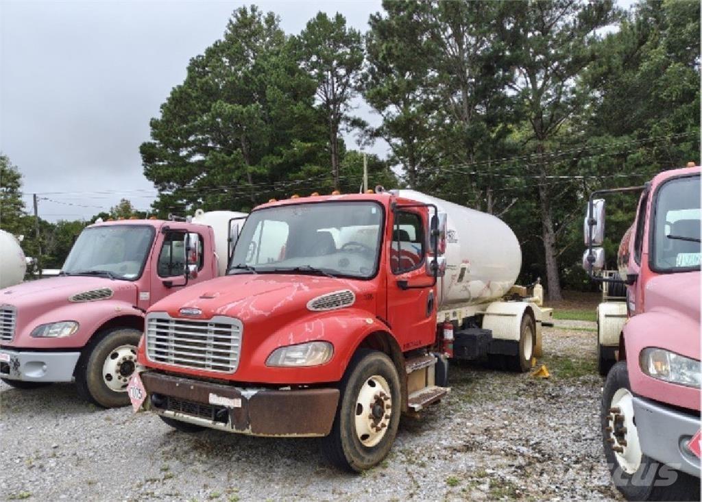 Freightliner M2 기타 트럭