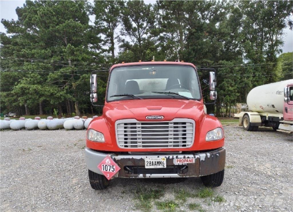 Freightliner M2 기타 트럭
