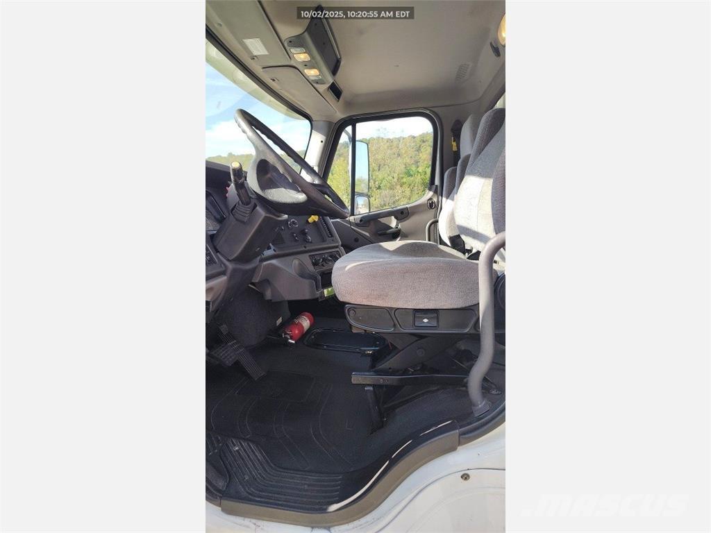 Freightliner M2 온도 조절식 트럭