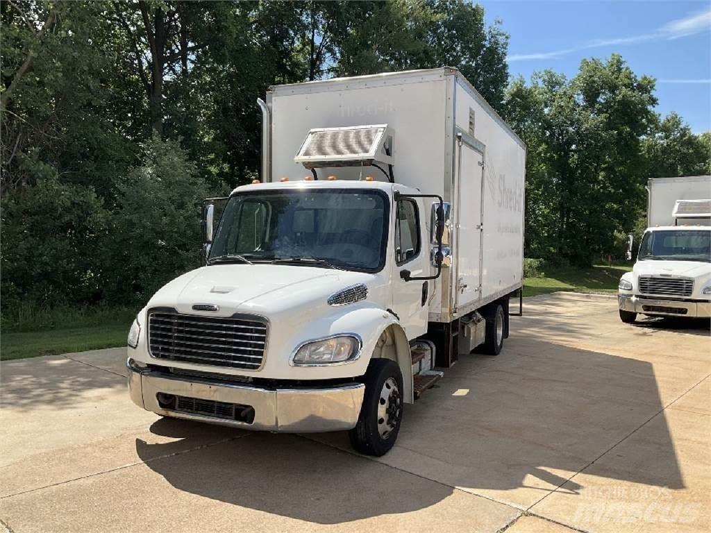Freightliner M2-106 탑차 트럭