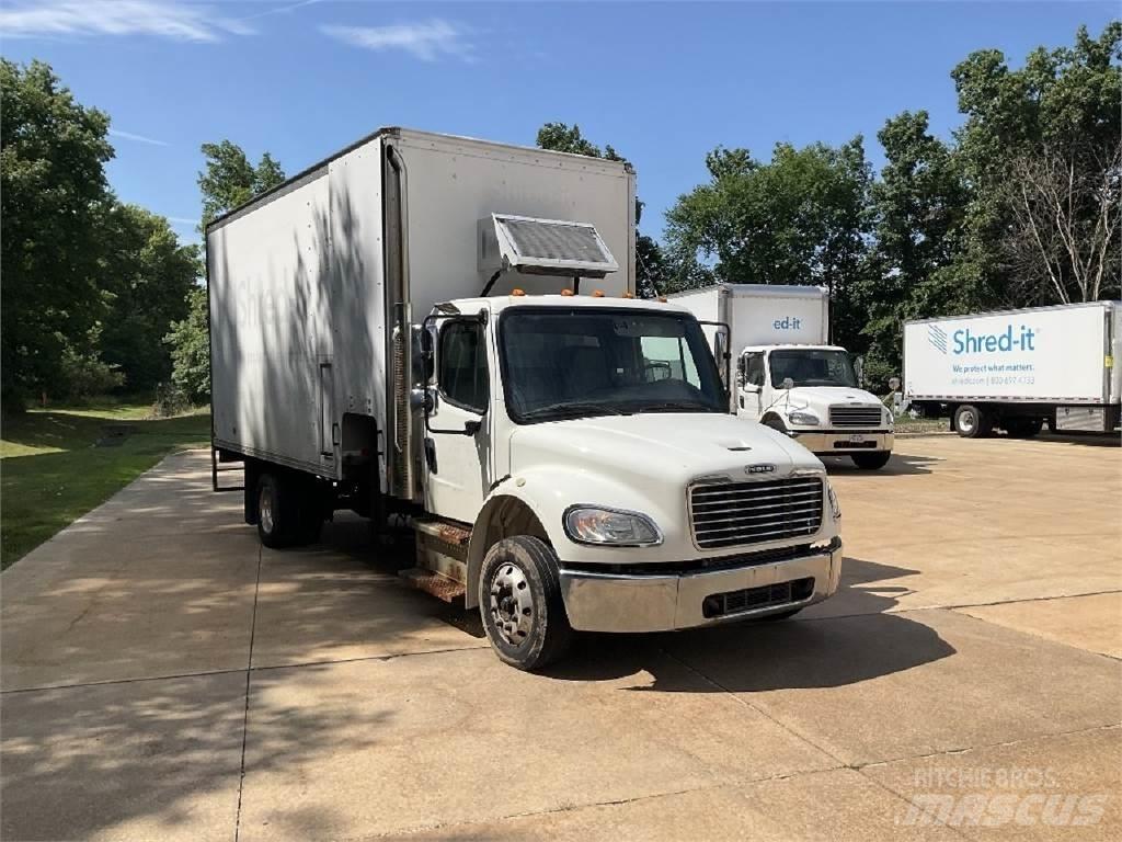 Freightliner M2-106 탑차 트럭