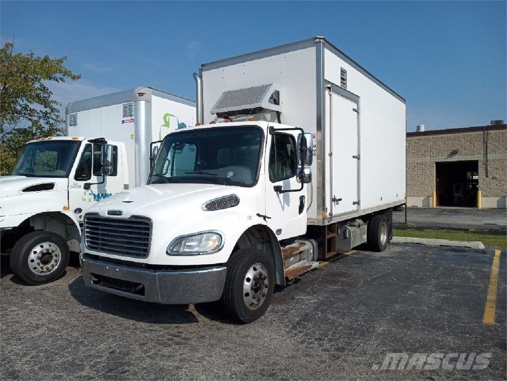 Freightliner M2-106 탑차 트럭