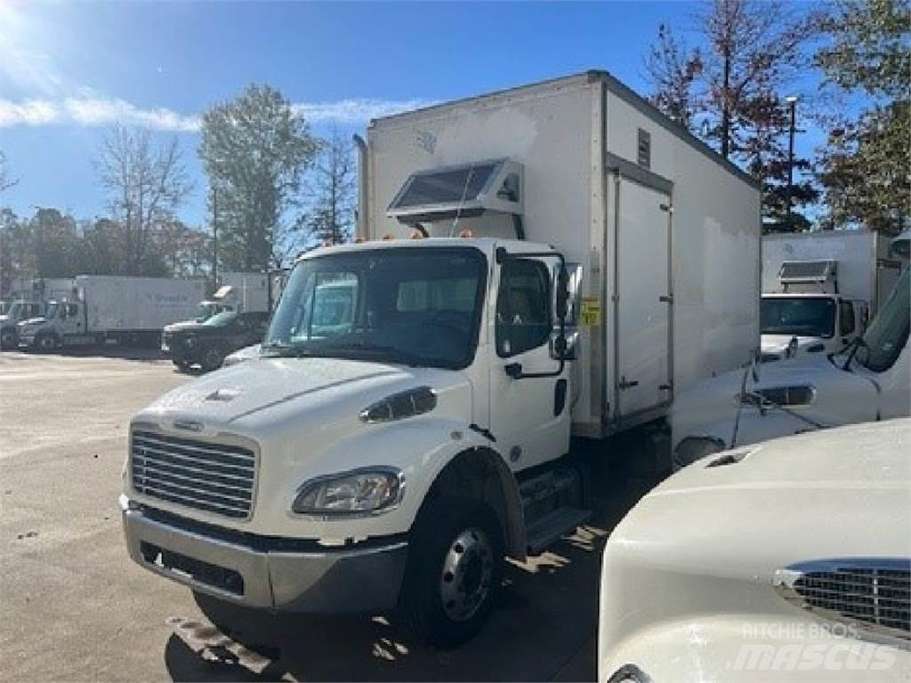 Freightliner M2-106 탑차 트럭