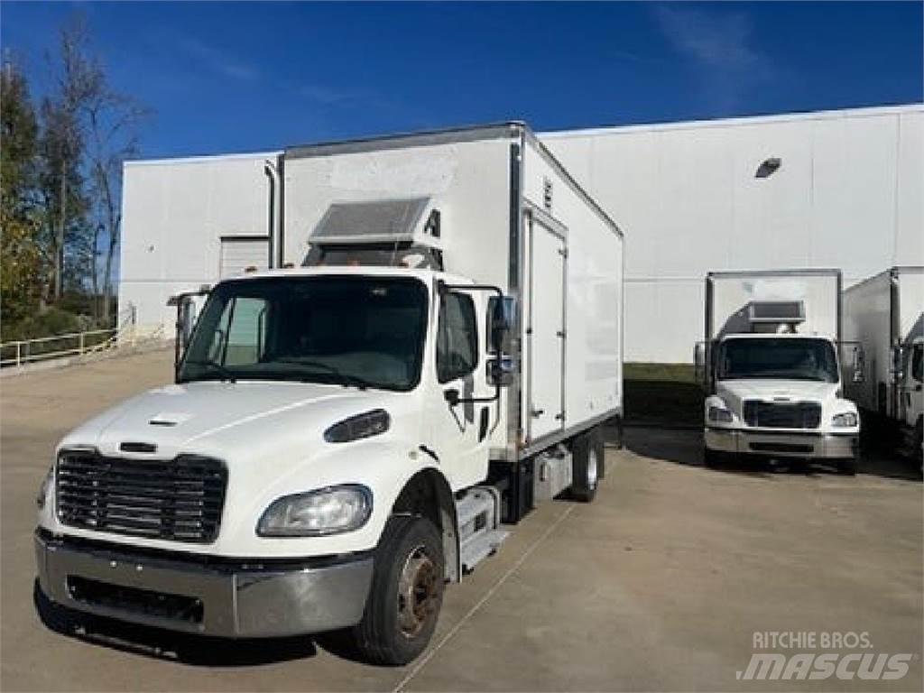Freightliner M2-106 탑차 트럭
