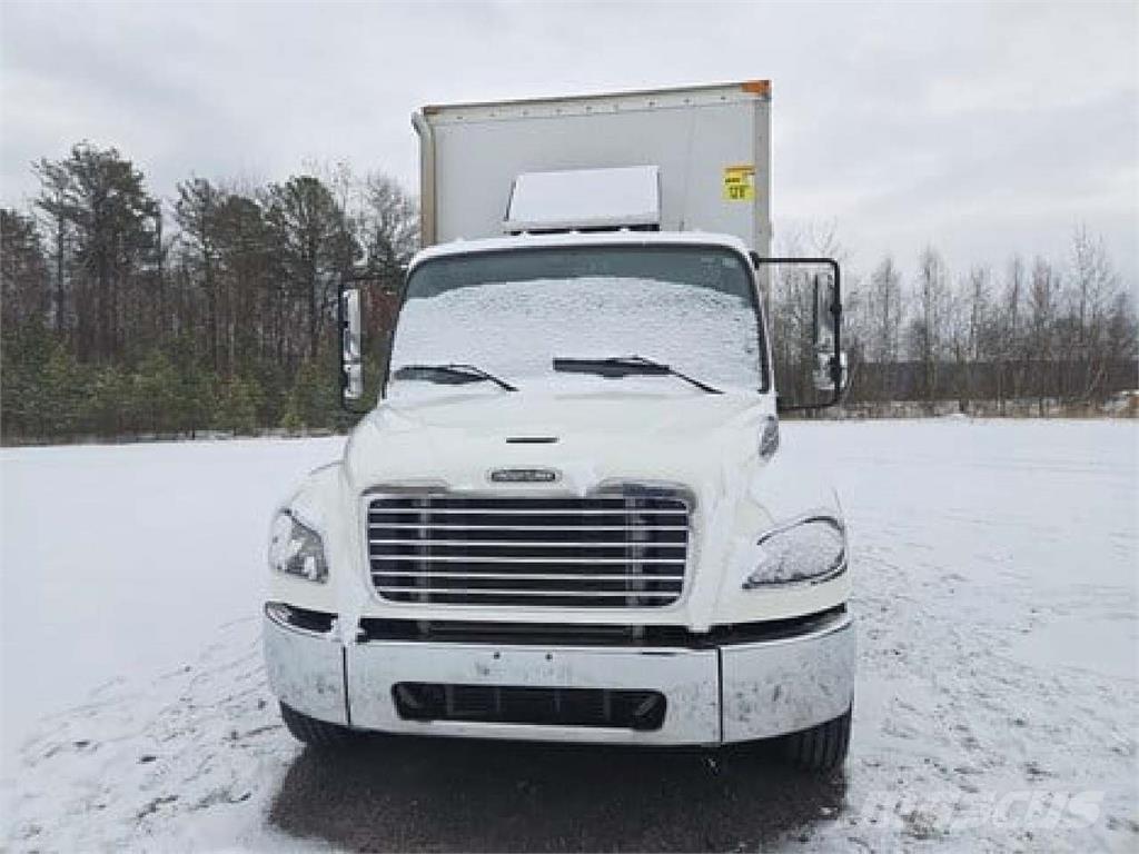 Freightliner M2-106 탑차 트럭