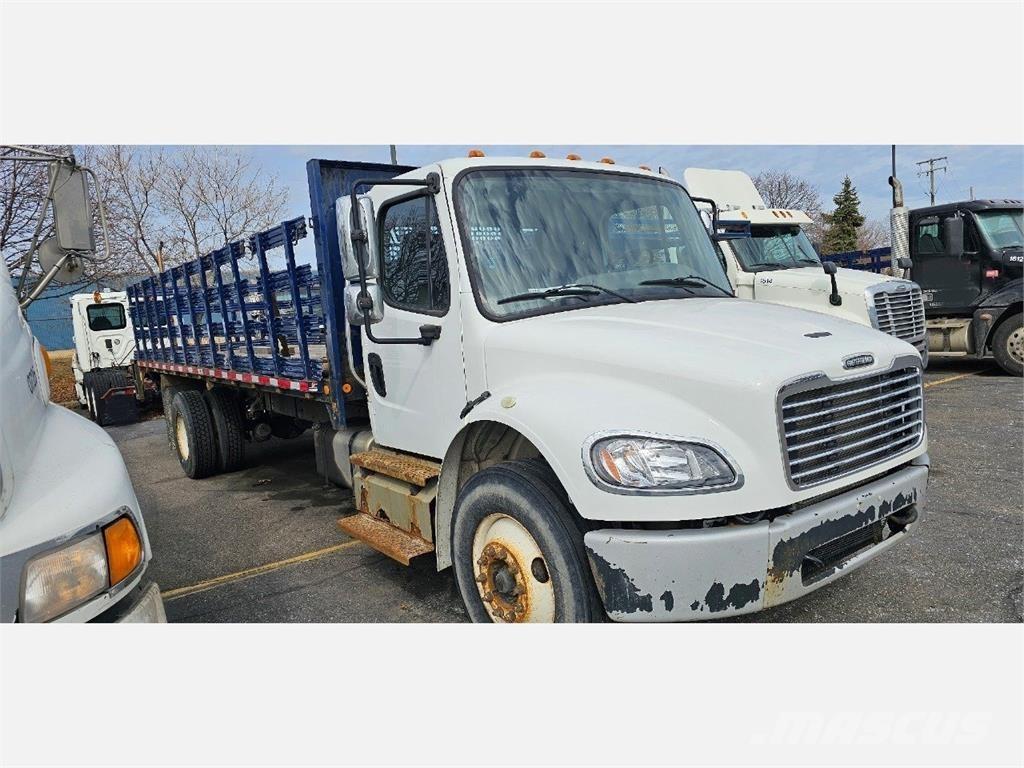 Freightliner M2 106 플랫베드/드롭사이드 트럭