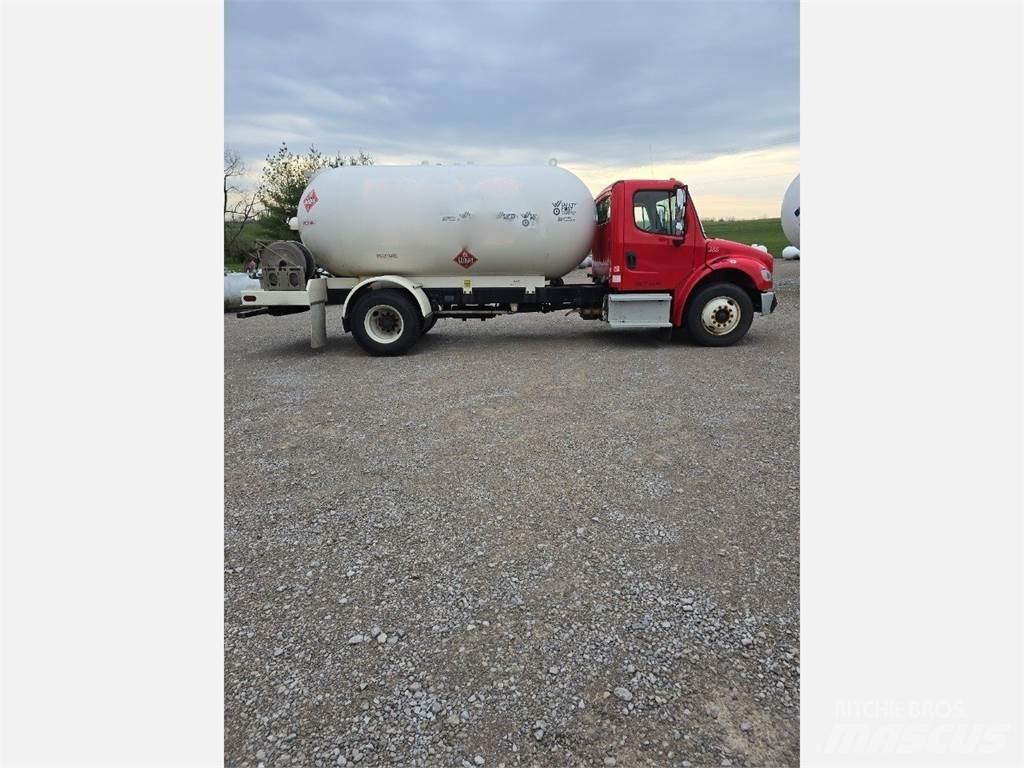 Freightliner M2 106 기타 트럭