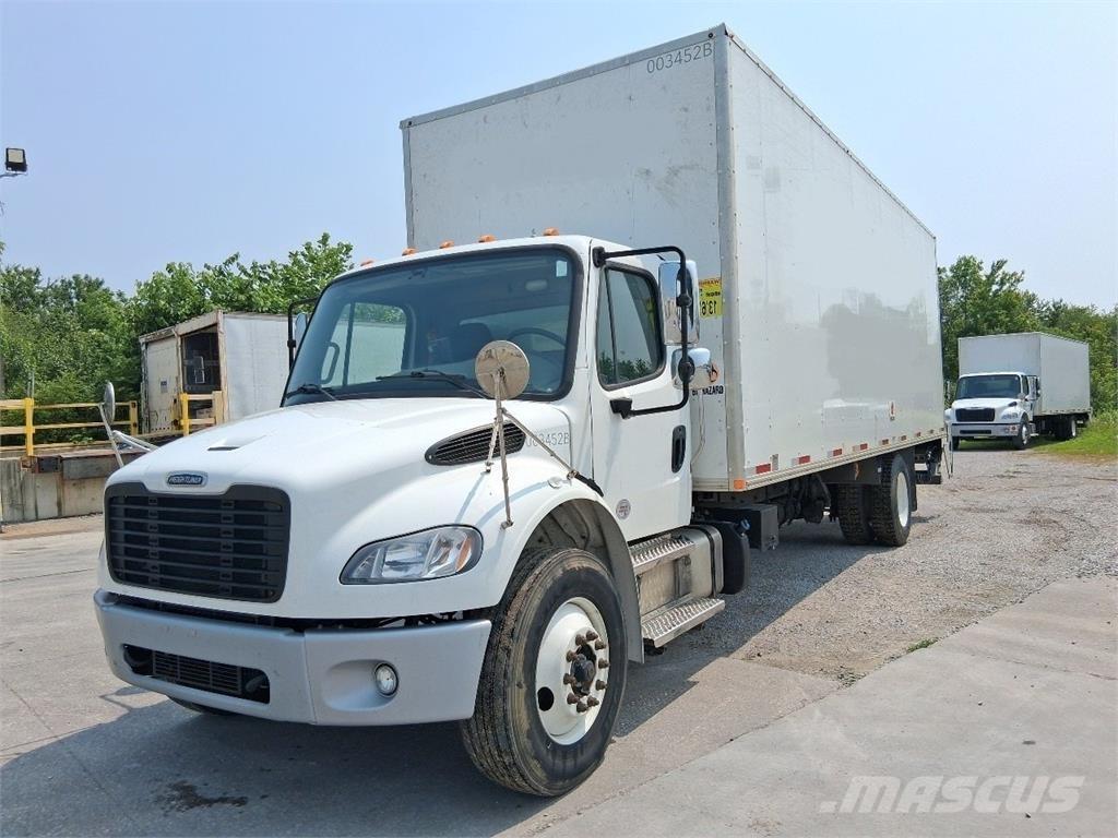 Freightliner M2-106 탑차 트럭