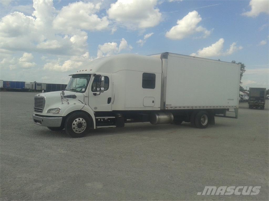 Freightliner M2-112 탑차 트럭