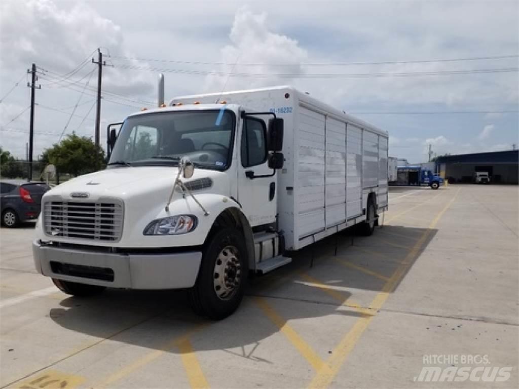 Freightliner M2106 음료 배달 트럭