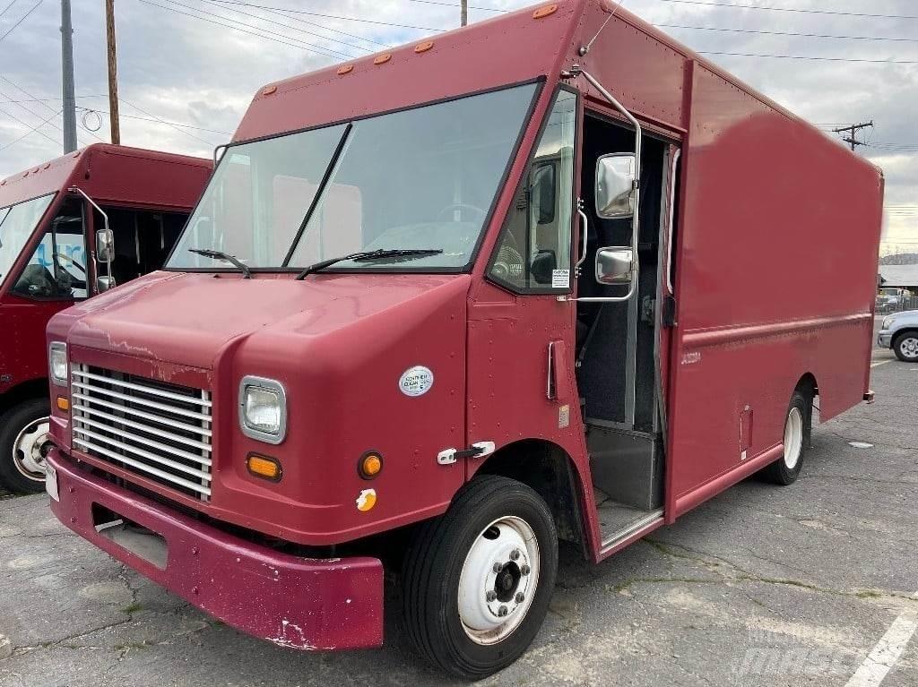 Freightliner MT45 박스 바디