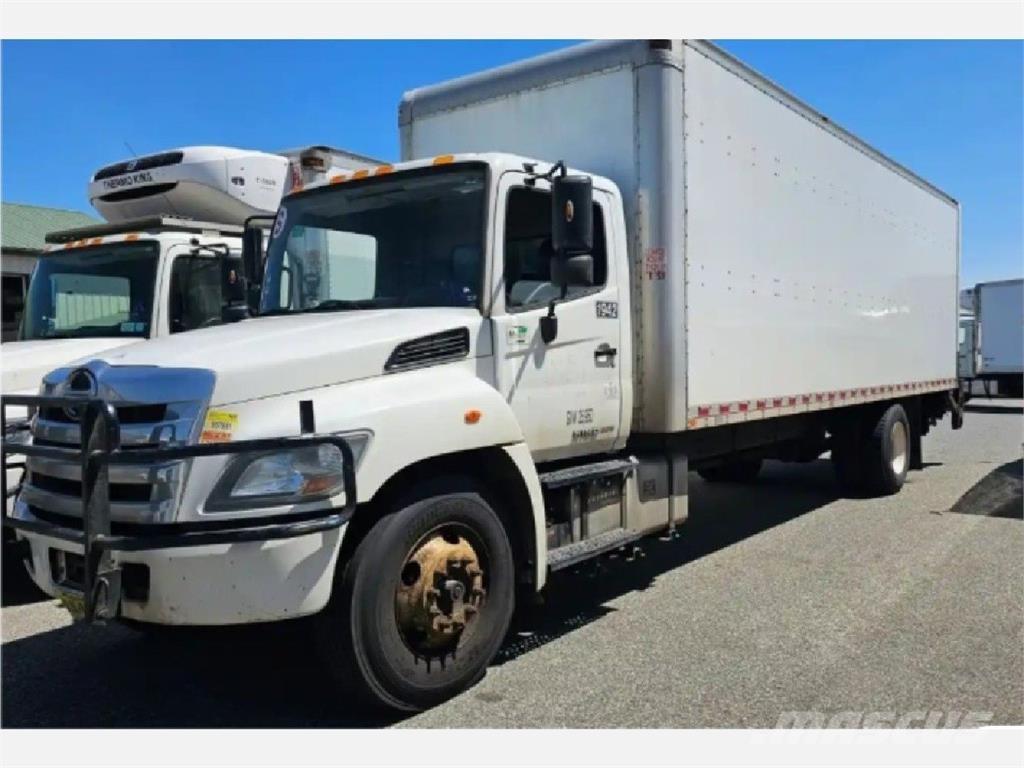 Hino 268 탑차 트럭